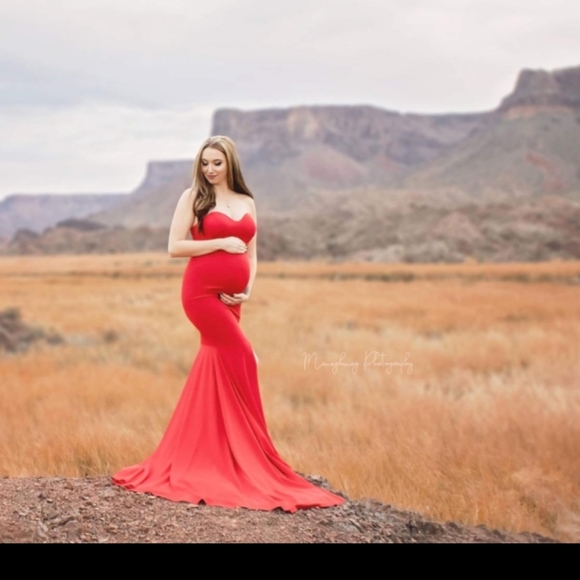 Red + Strapless gown! - Picture 9 of 9